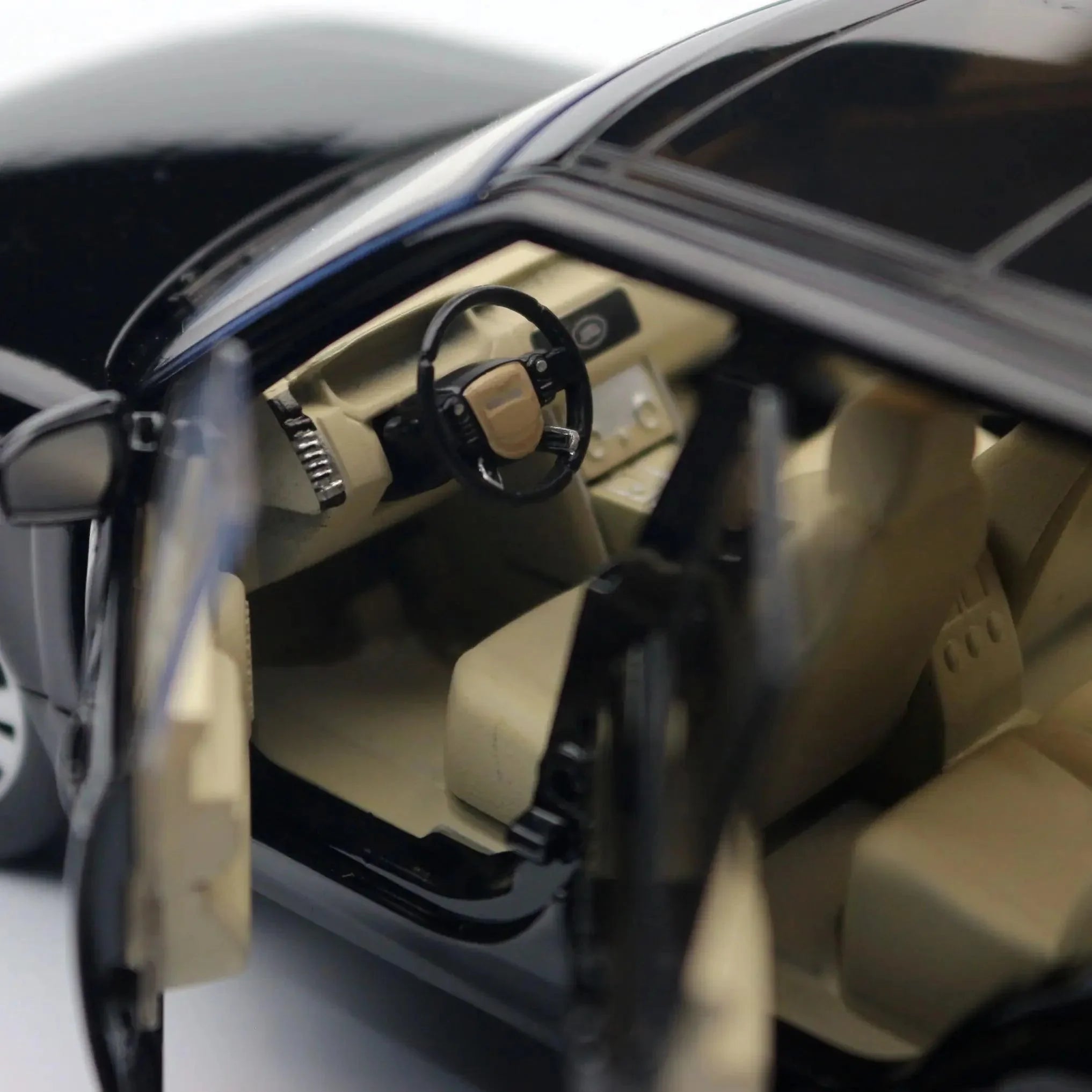 Land Rover Range Rover Sport 1:32