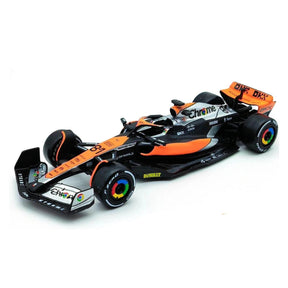 Miniatura Carro Fórmula 1 McLaren F1 Team MCL60 2023, Escala 1:43, 4# Lando Norris, 81# Oscar Piastri