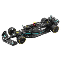 Miniatura Mercedes-AMG Petronas F1 Team W14 2023, Escala 1:43, #44 Hamilton, #63 George Russell