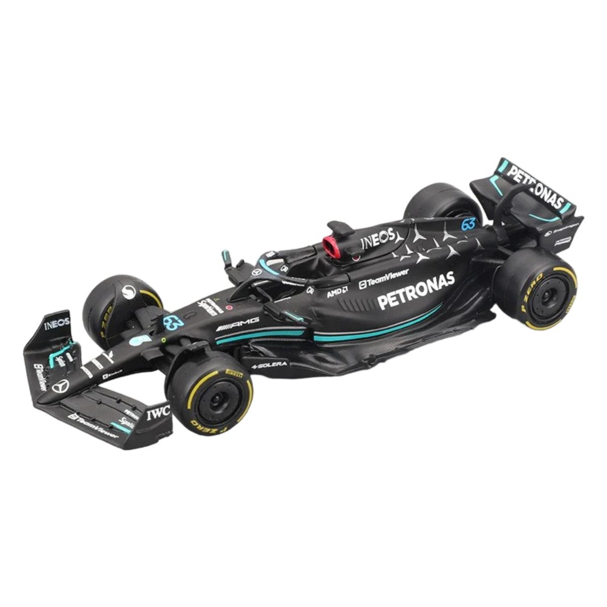 Miniatura Mercedes-AMG Petronas F1 Team W14 2023, Escala 1:43, #44 Hamilton, #63 George Russell