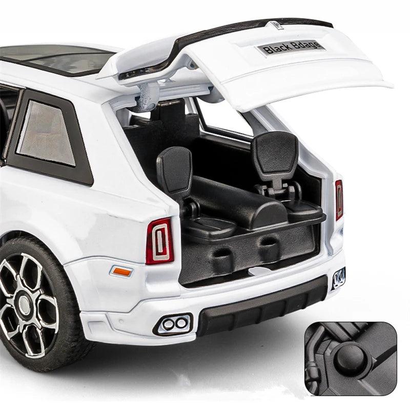 Miniatura Carro Rolls Royce SUV Cullinan, Escala 1:32