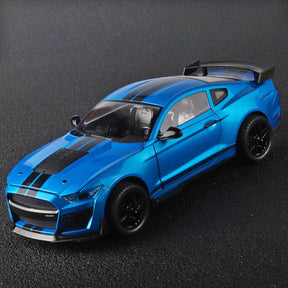 Miniatura Carro Ford Mustang GT500, Escala 1:18