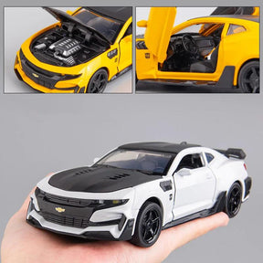 Miniatura Chevrolet Camaro, Escala 1:32