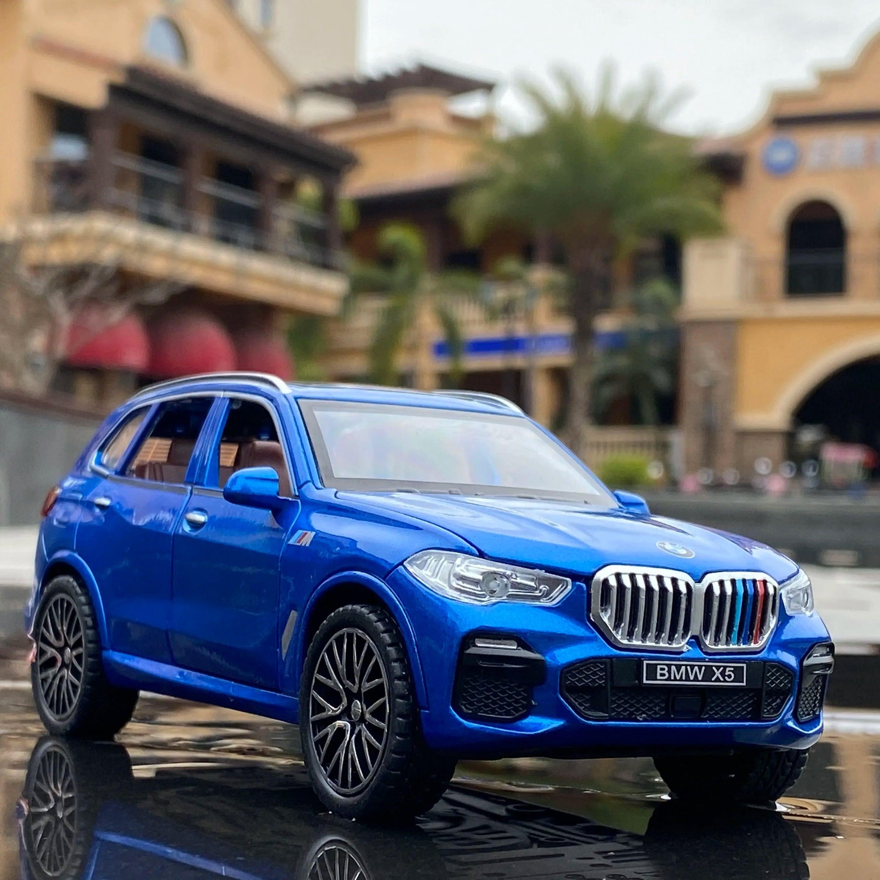 Miniatura Carro BMW X5 SUV, Escala 1:32