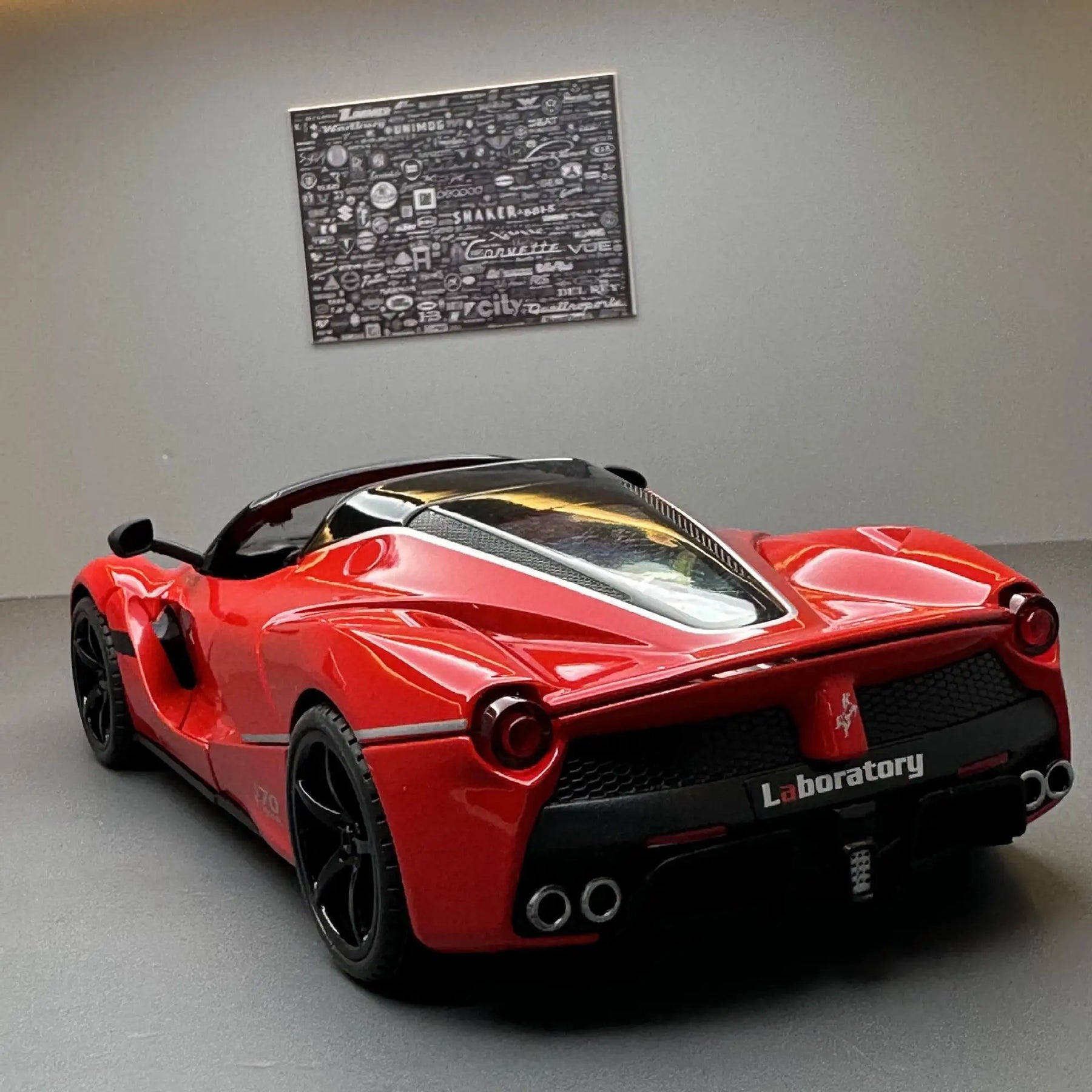 Miniatura Ferrari LaFerrari, Escala 1:24