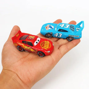 Coleção de Miniaturas Filme Carros Disney Feito em Metal – 8/13/15, Relâmpago McQueen, Jackson e Caminhão, Escala 1:55