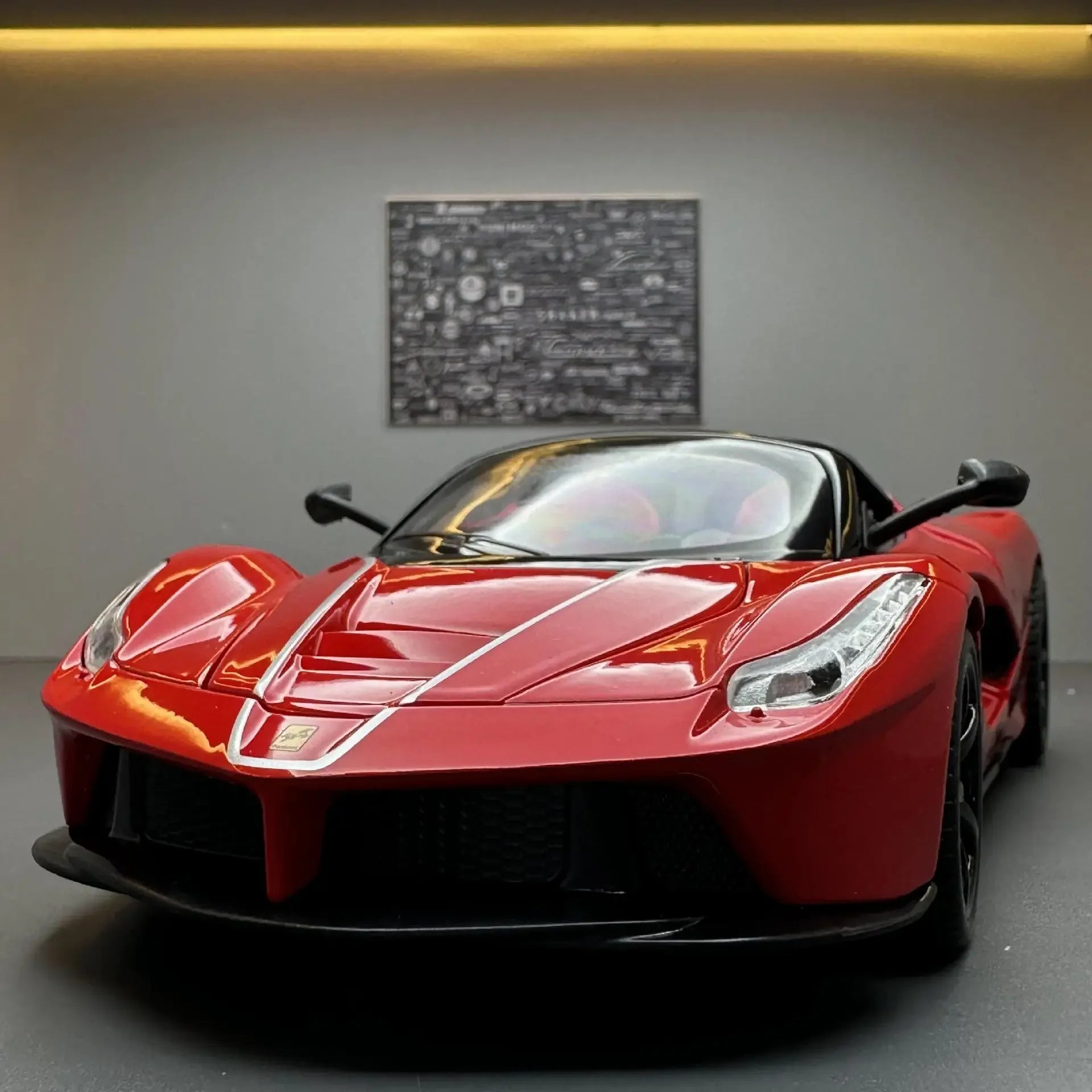 Ferrari LaFerrari 1:24