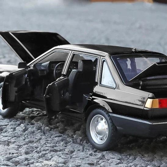 Miniatura Carro Volkswagen Santana, Escala 1:24