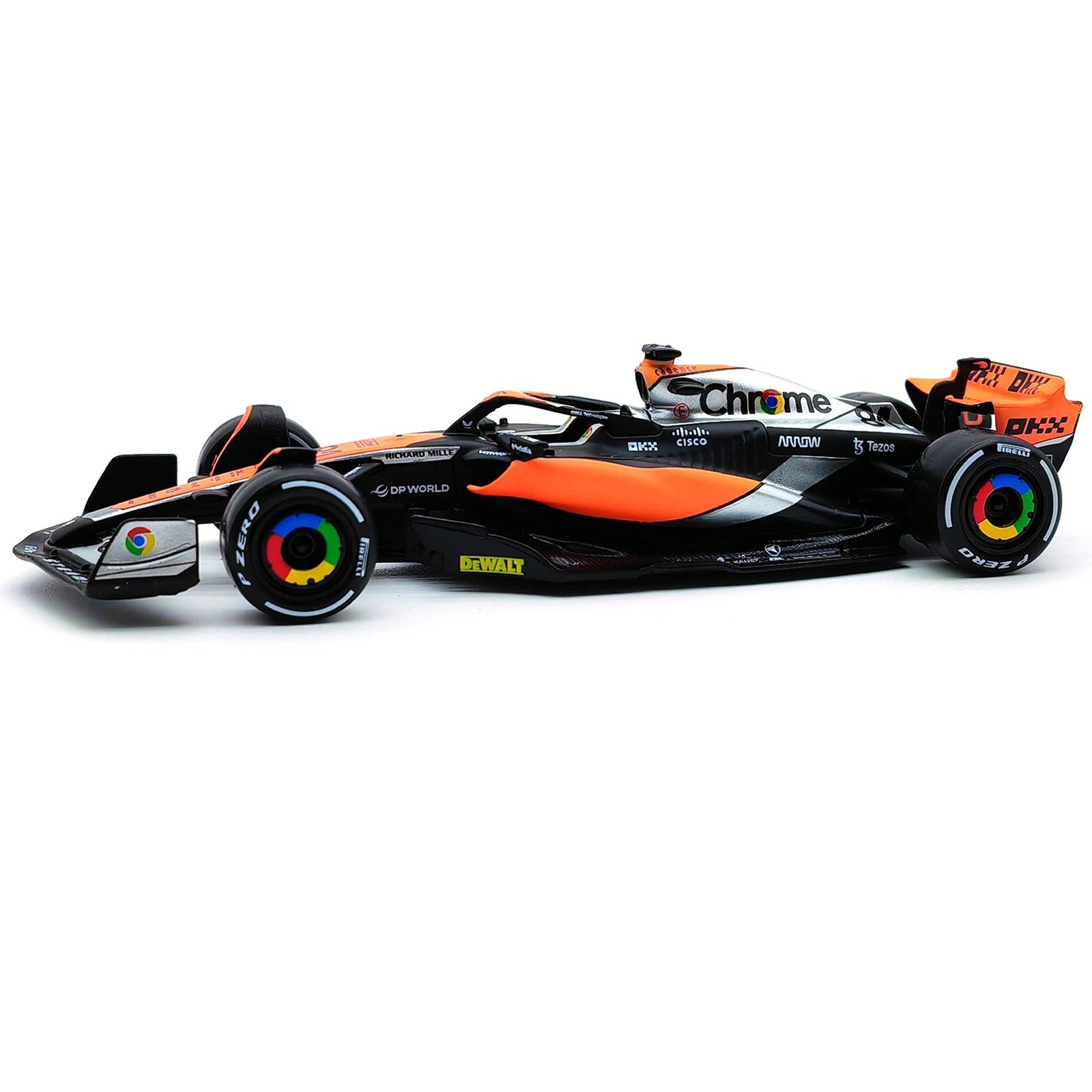 Miniatura Carro Fórmula 1 McLaren F1 Team MCL60 2023, Escala 1:43, 4# Lando Norris, 81# Oscar Piastri