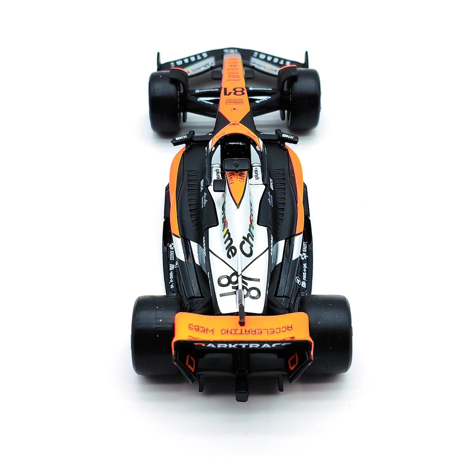 Miniatura Carro Fórmula 1 McLaren F1 Team MCL60 2023, Escala 1:43, 4# Lando Norris, 81# Oscar Piastri